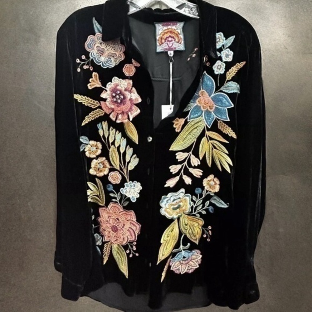 Johnny Was HEAVILY EMBROIDERED BIANCA VELVET OVERSIZED SHIRT NWT - Picture 2 of 11